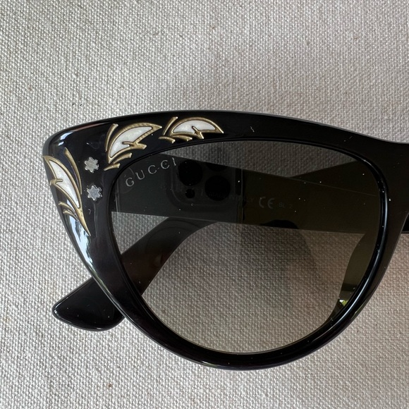 Gucci sunglasses as worn by fashion icon Jeanne Damas. - Picture 3 of 7